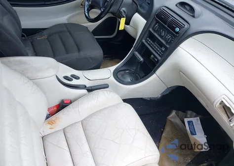 1995 Ford Mustang Gt/Gts z USA, uszkodzony, nr VIN 1FALP45T2SF175746